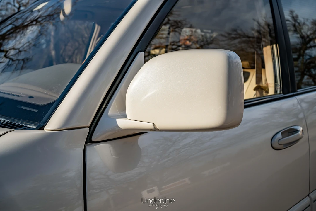 2003 Lexus LX 2nd Gen - Image 24 of 31