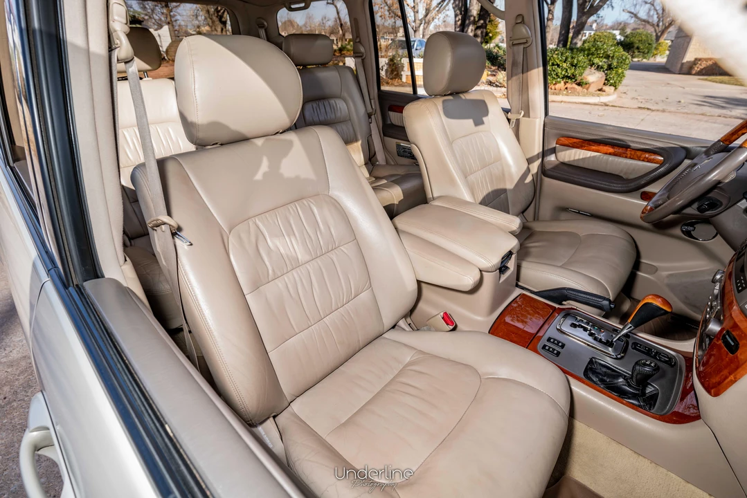 2003 Lexus LX 2nd Gen - Image 31 of 31