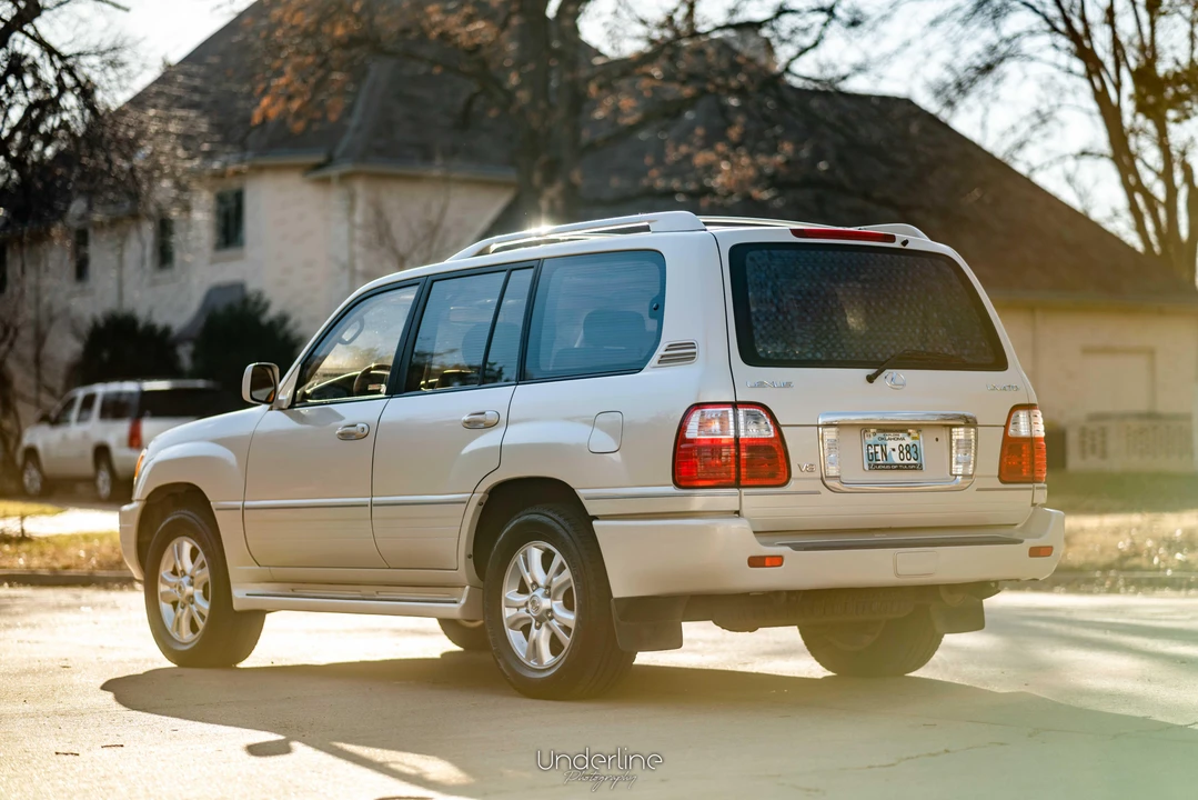 2003 Lexus LX 2nd Gen - Image 3 of 31