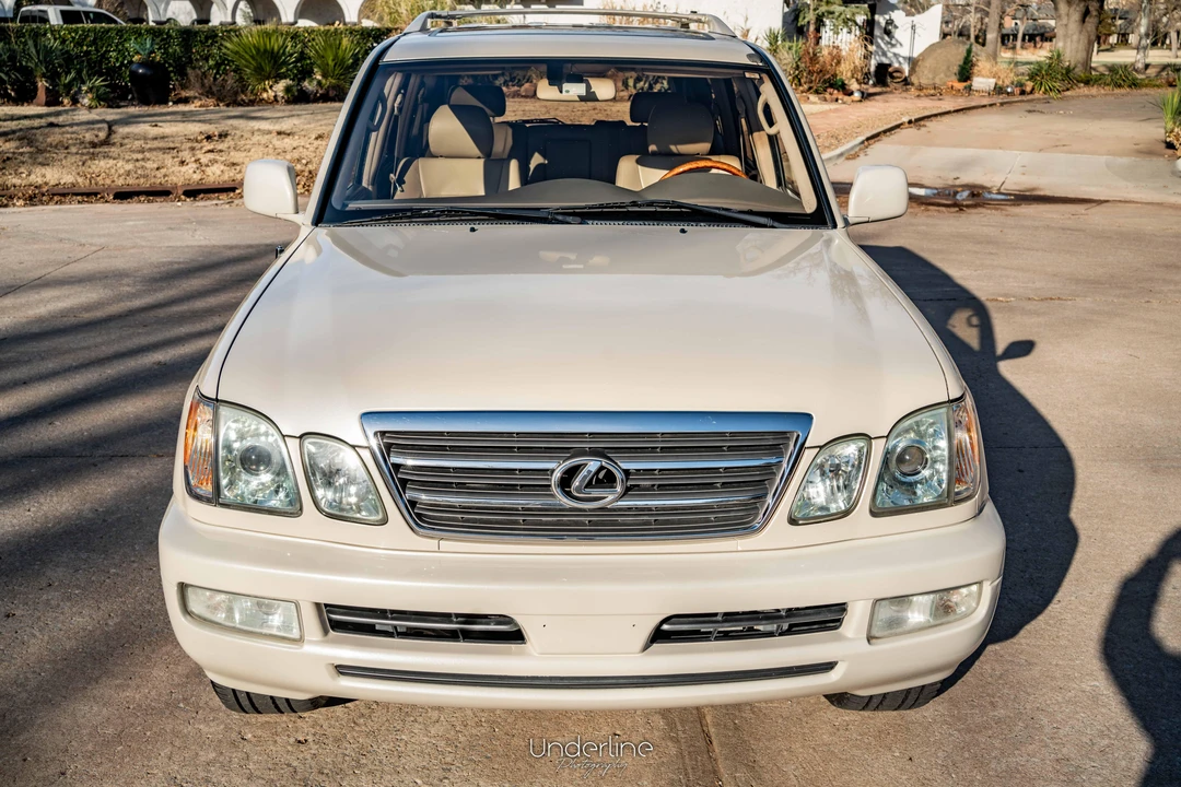 2003 Lexus LX 2nd Gen - Image 6 of 31