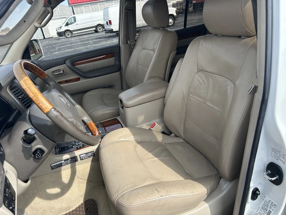 2003 Lexus LX 2nd Gen - Image 12 of 20