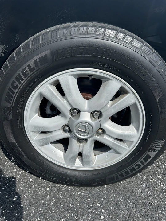 2003 Lexus LX 2nd Gen - Image 15 of 20
