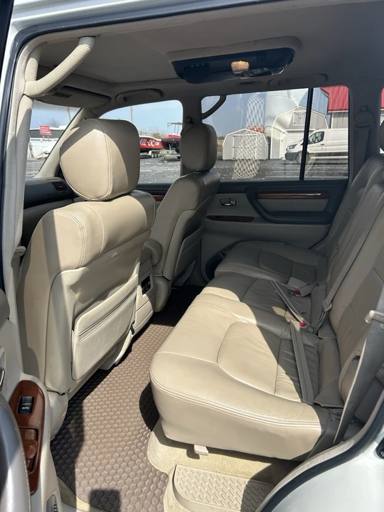 2003 Lexus LX 2nd Gen - Image 13 of 20
