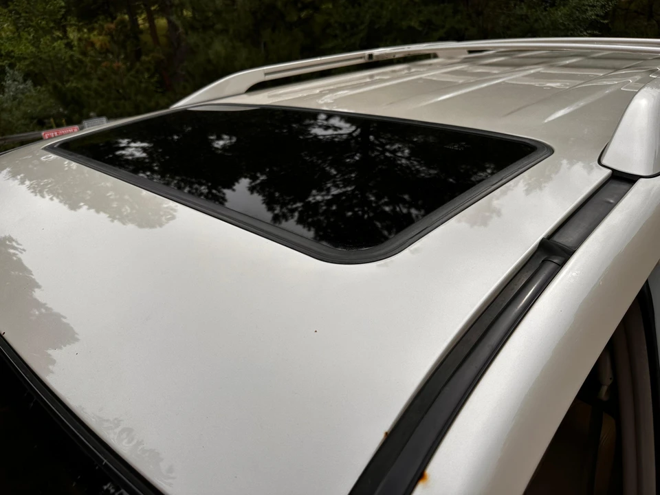2003 Lexus LX 2nd Gen - Image 14 of 31