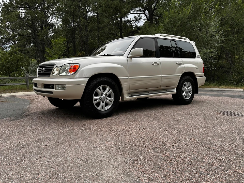 2003 Lexus LX 2nd Gen - Image 7 of 31