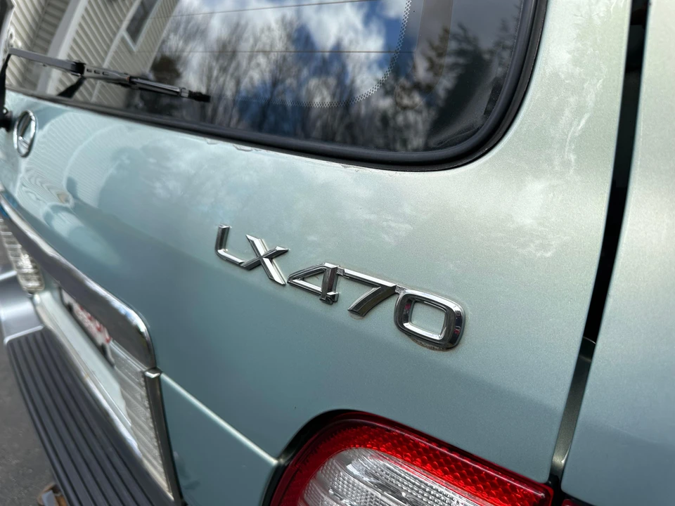 2003 Lexus LX 2nd Gen - Image 26 of 31
