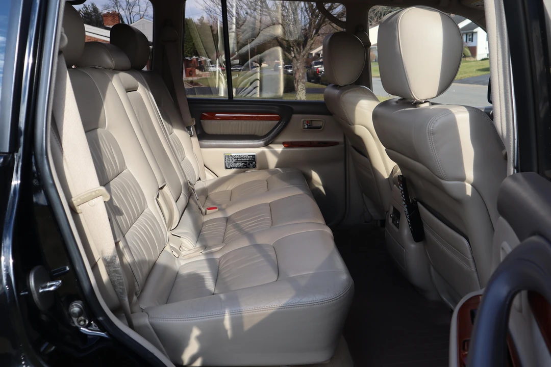 2003 Lexus LX 2nd Gen - Image 14 of 17