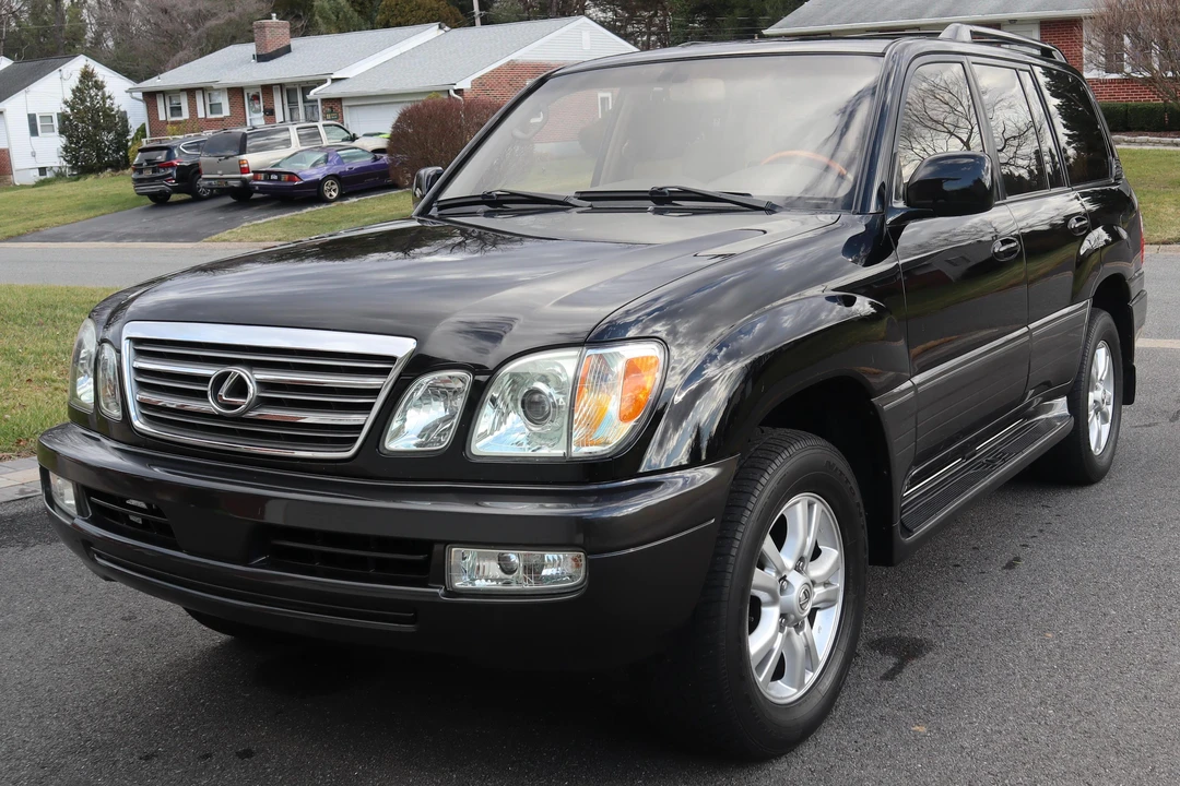 2003 Lexus LX 2nd Gen - Image 7 of 17