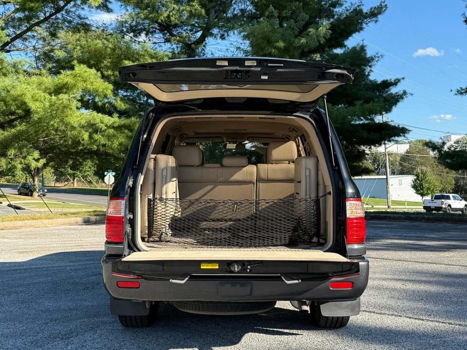 2003 Lexus LX 2nd Gen - Image 15 of 31