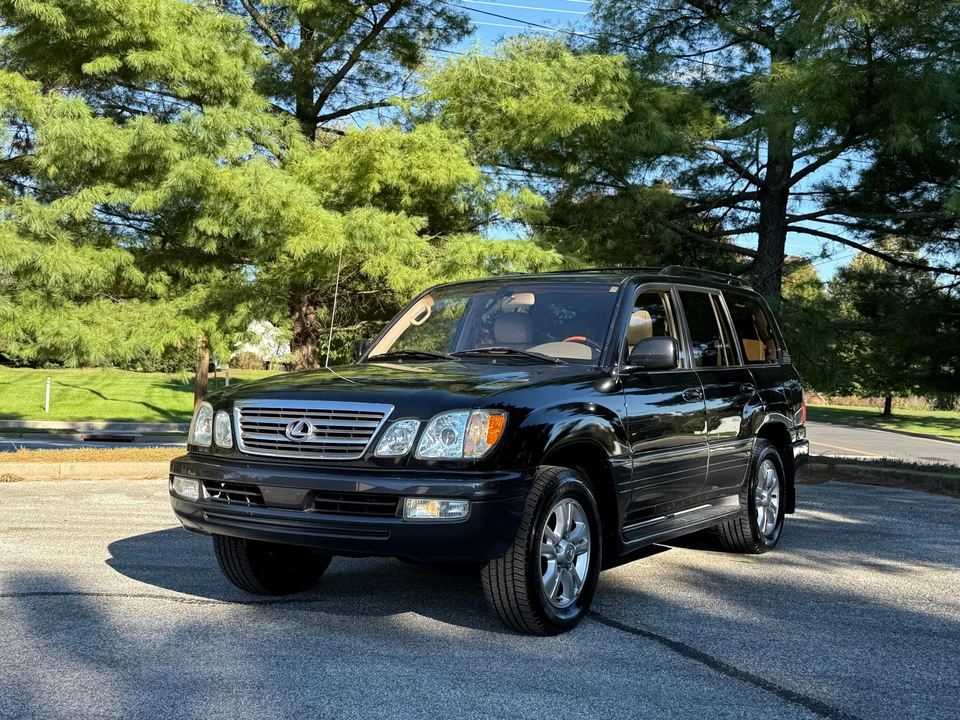 2003 Lexus LX 2nd Gen - Image 7 of 31