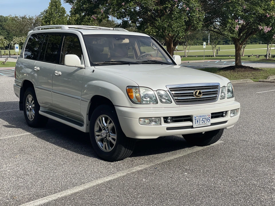 2003 Lexus LX 2nd Gen - Image 30 of 31