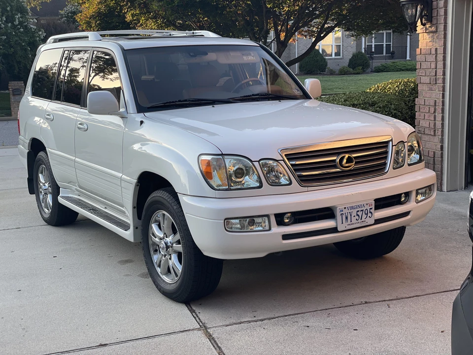 2003 Lexus LX 2nd Gen - Image 31 of 31