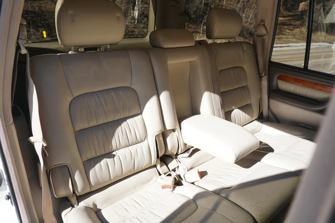 2003 Lexus LX 2nd Gen - Image 8 of 10