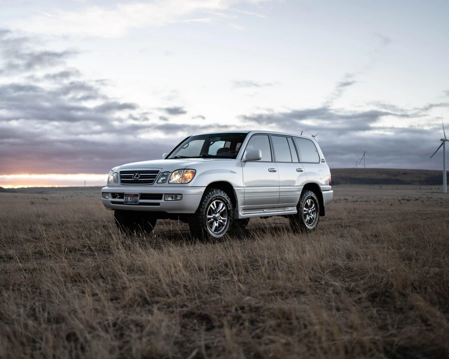 2003 Lexus LX 2nd Gen - Image 7 of 19