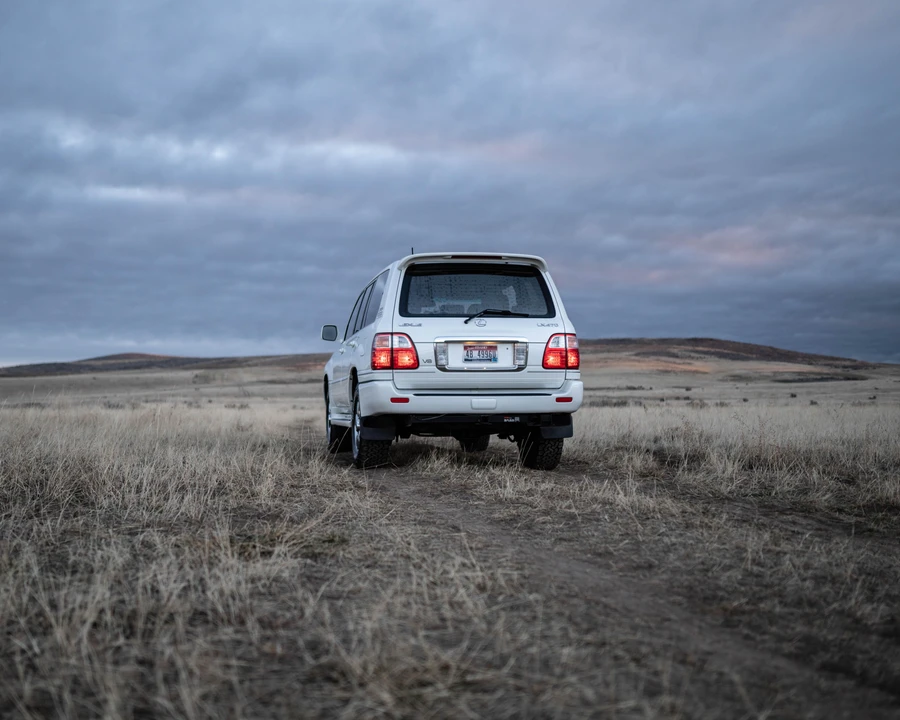 2003 Lexus LX 2nd Gen - Image 12 of 19