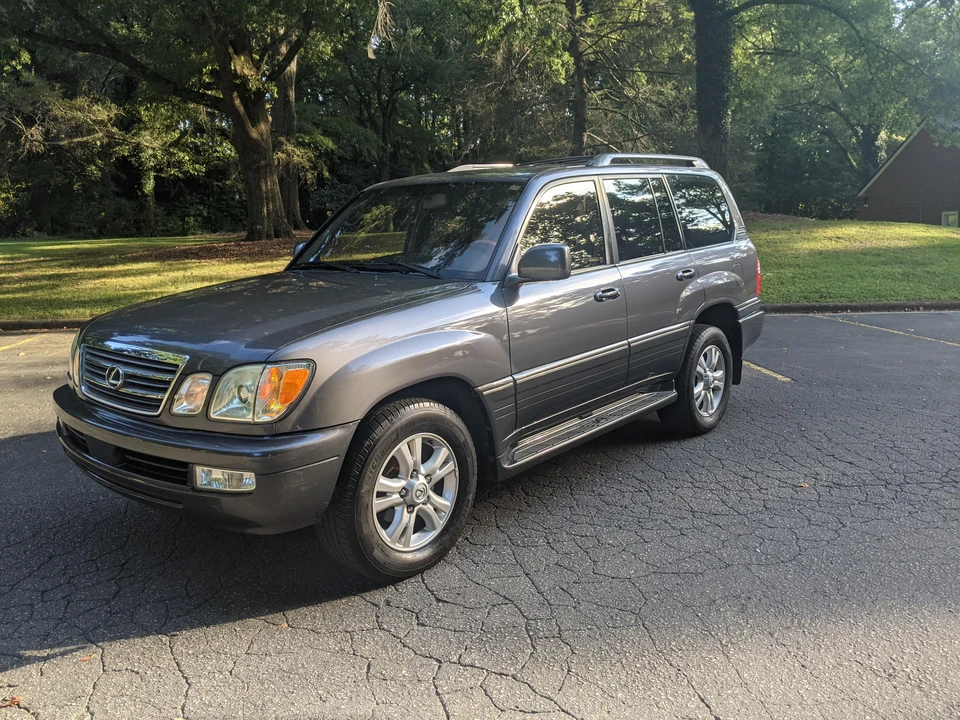 2003 Lexus LX 2nd Gen - Image 7 of 31