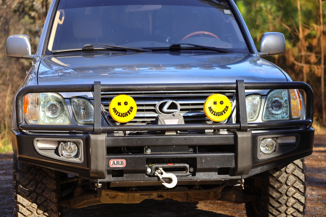 2003 Lexus LX 2nd Gen - Image 24 of 30