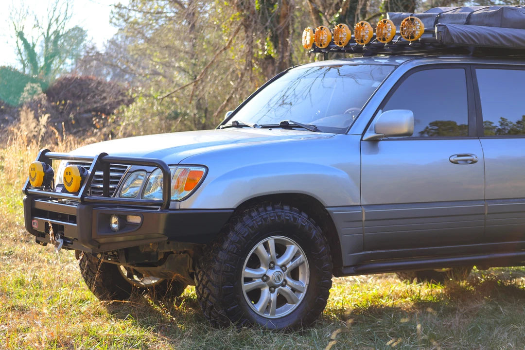 2003 Lexus LX 2nd Gen - Image 29 of 30