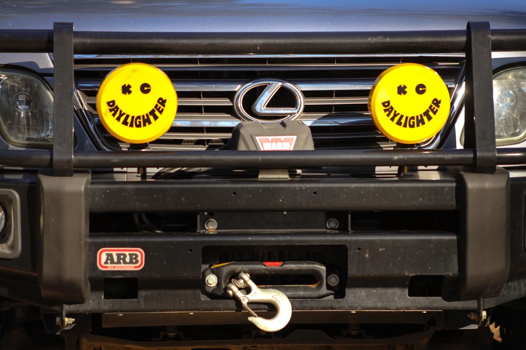 2003 Lexus LX 2nd Gen - Image 19 of 30