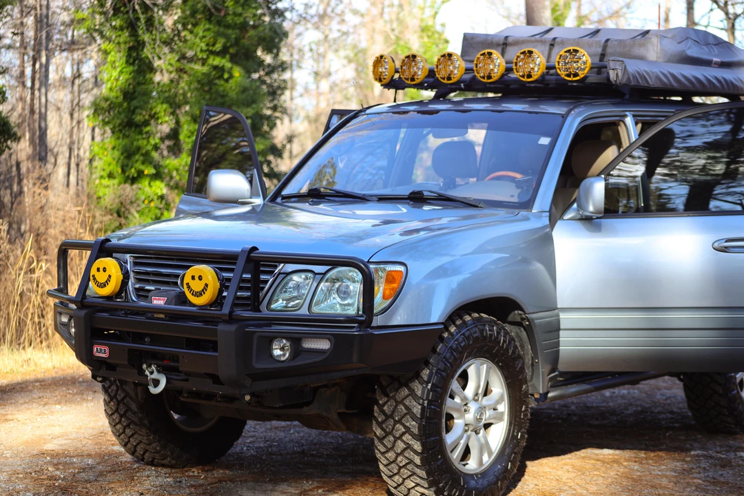 2003 Lexus LX 2nd Gen - Image 27 of 30