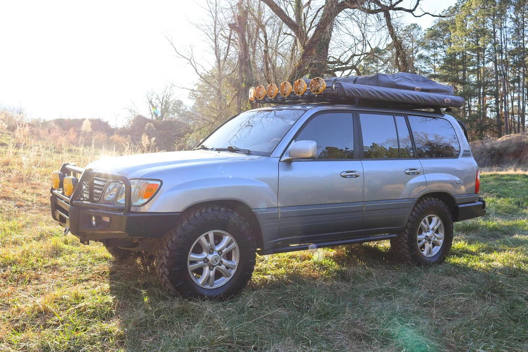 2003 Lexus LX 2nd Gen - Image 7 of 30