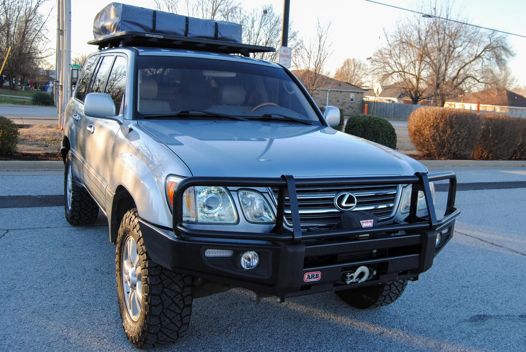 2003 Lexus LX 2nd Gen - Image 20 of 31