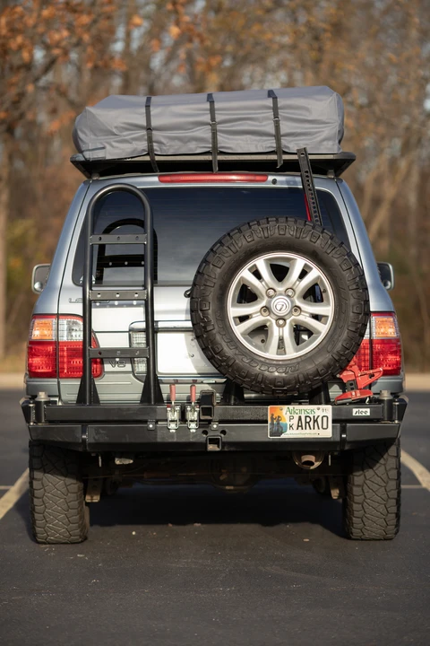 2003 Lexus LX 2nd Gen - Image 13 of 31