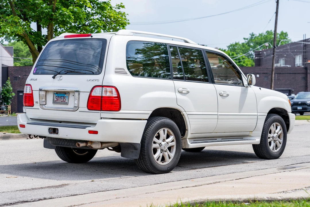 2003 Lexus LX 2nd Gen - Image 7 of 31