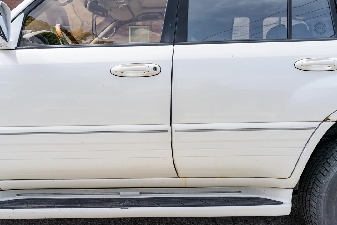 2003 Lexus LX 2nd Gen - Image 22 of 31