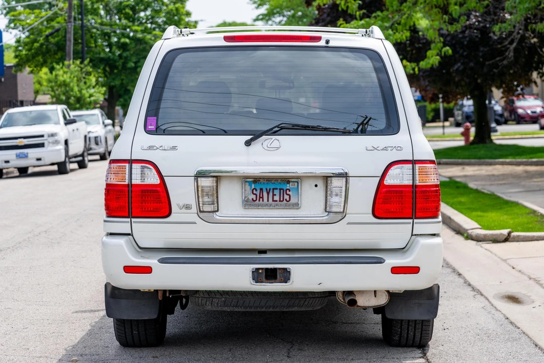 2003 Lexus LX 2nd Gen - Image 5 of 31