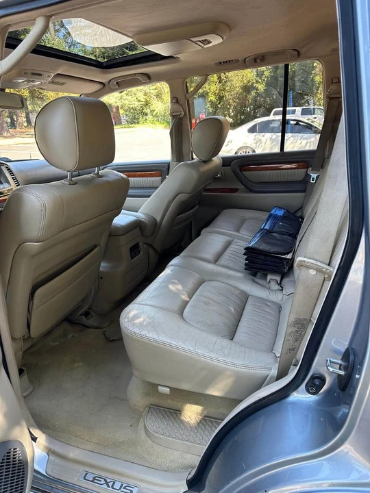 2003 Lexus LX 2nd Gen - Image 7 of 8