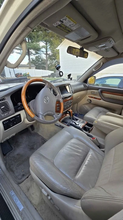 2003 Lexus LX 2nd Gen - Image 7 of 19