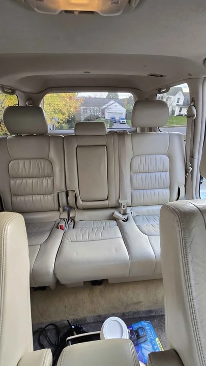 2003 Lexus LX 2nd Gen - Image 11 of 19