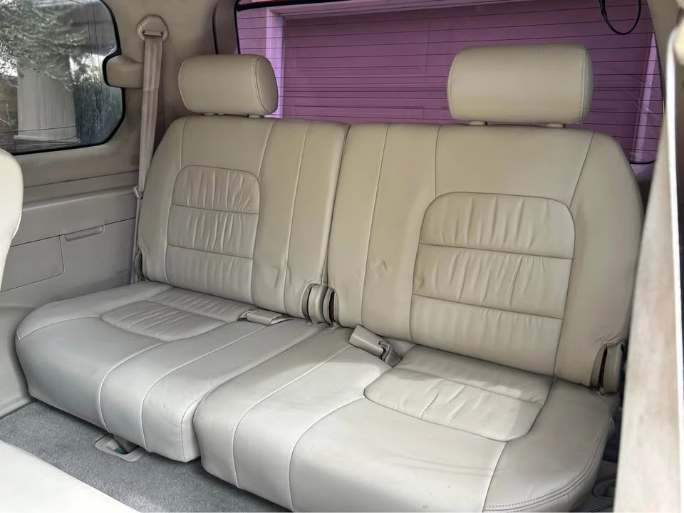 2003 Lexus LX 2nd Gen - Image 9 of 9