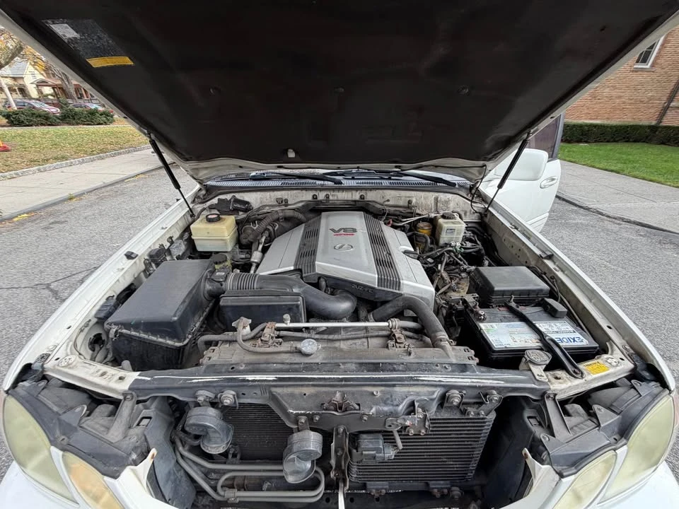 2003 Lexus LX 2nd Gen - Image 5 of 8