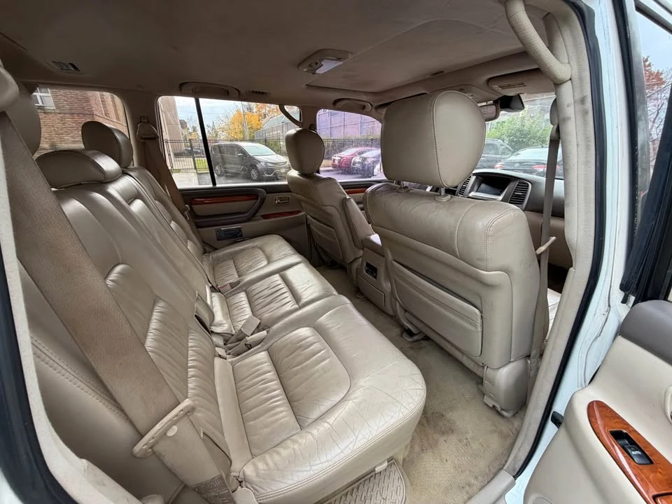 2003 Lexus LX 2nd Gen - Image 3 of 8