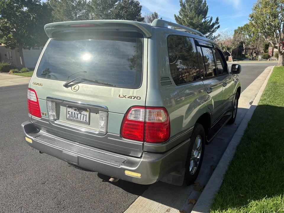 2003 Lexus LX 2nd Gen - Image 2 of 14