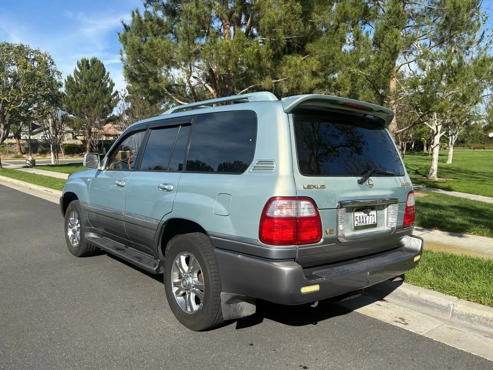 2003 Lexus LX 2nd Gen - Image 3 of 14
