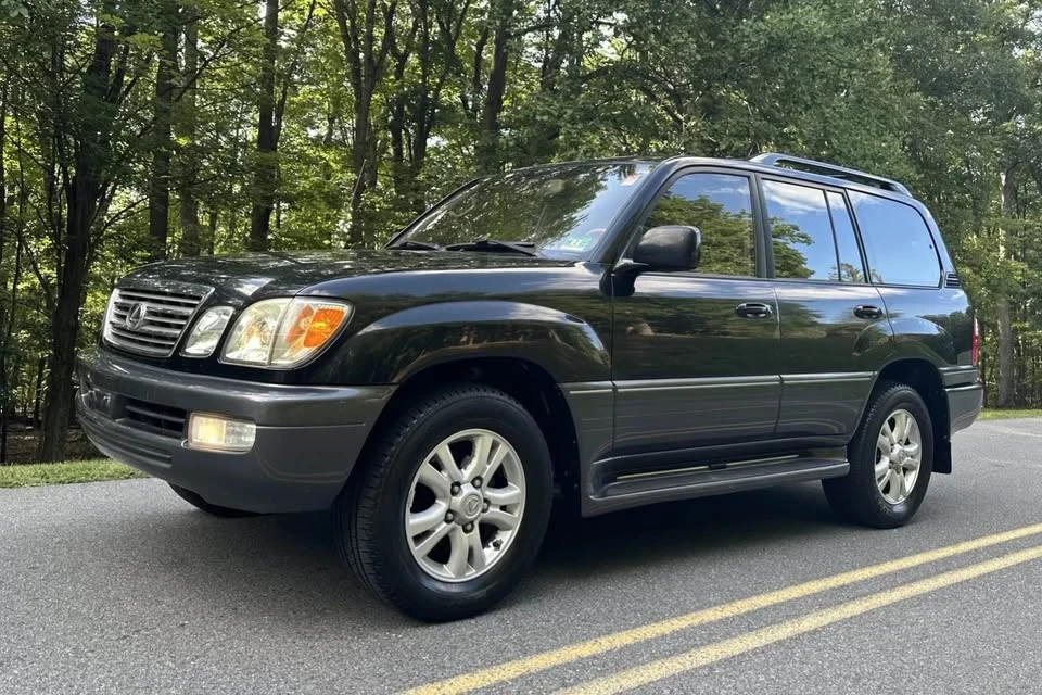 2003 Lexus LX 2nd Gen - Image 4 of 10