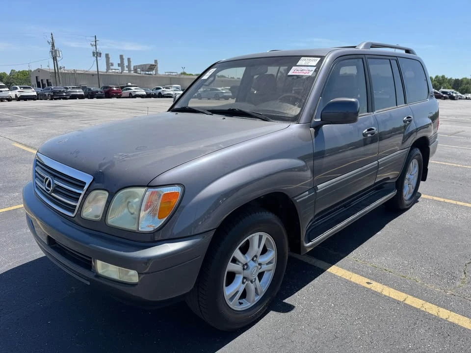 2003 Lexus LX 2nd Gen - Image 2 of 17