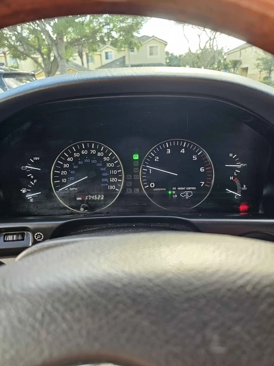 2003 Lexus LX 2nd Gen - Image 3 of 19