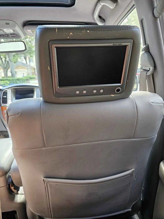 2003 Lexus LX 2nd Gen - Image 14 of 19