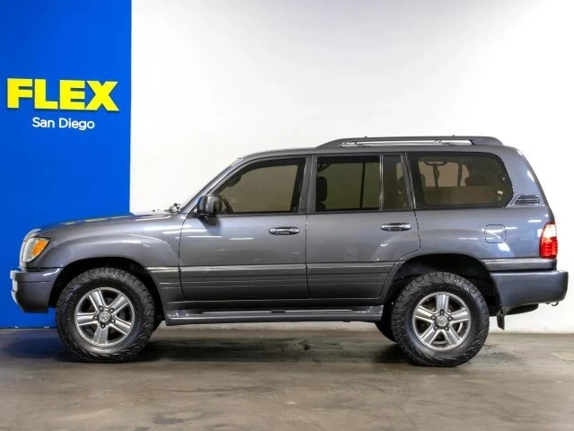 2003 Lexus LX 2nd Gen - Image 3 of 21