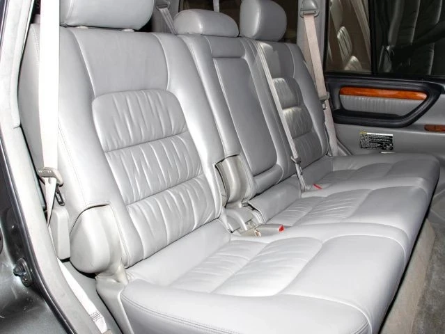2003 Lexus LX 2nd Gen - Image 21 of 21