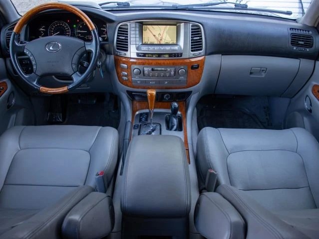 2003 Lexus LX 2nd Gen - Image 14 of 21
