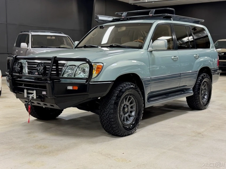 2003 Lexus LX 2nd Gen - Image 2 of 12