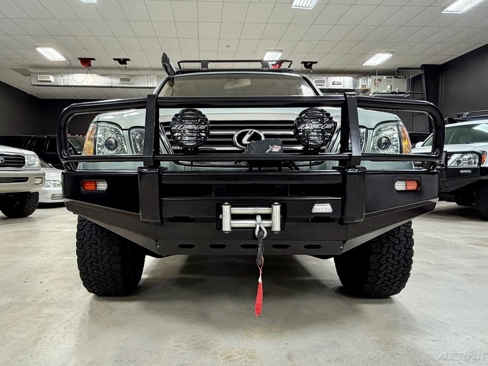 2003 Lexus LX 2nd Gen - Image 5 of 12