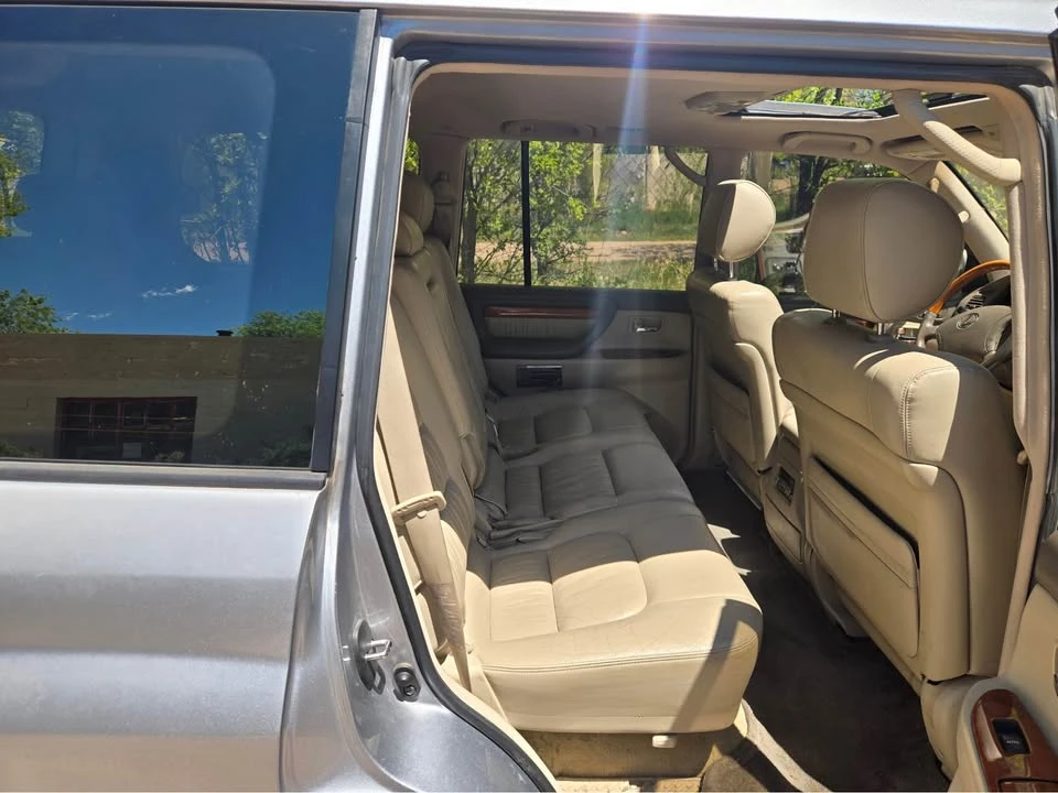 2003 Lexus LX 2nd Gen - Image 2 of 5
