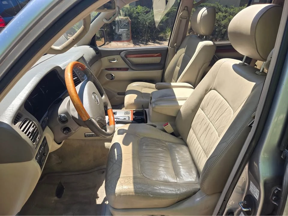 2003 Lexus LX 2nd Gen - Image 3 of 5