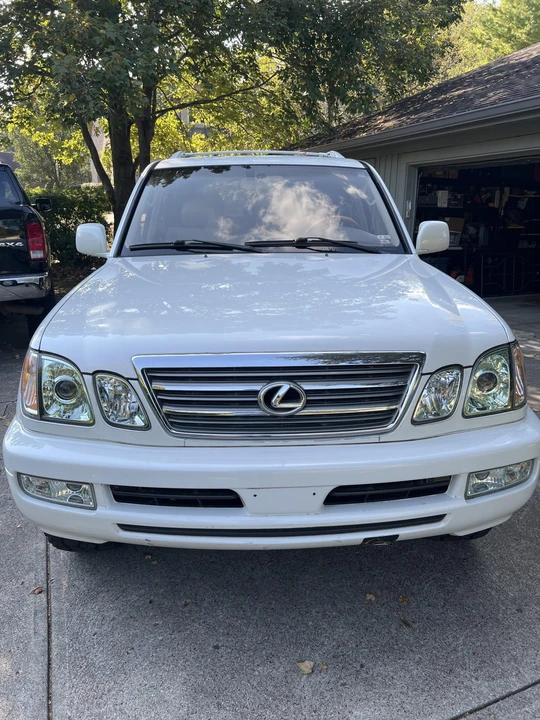 2003 Lexus LX 2nd Gen - Image 18 of 31